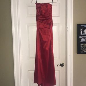 Jessica McClintock red strapless formal wear